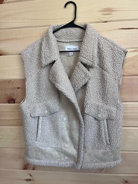 Women's Beige Sherpa Vest